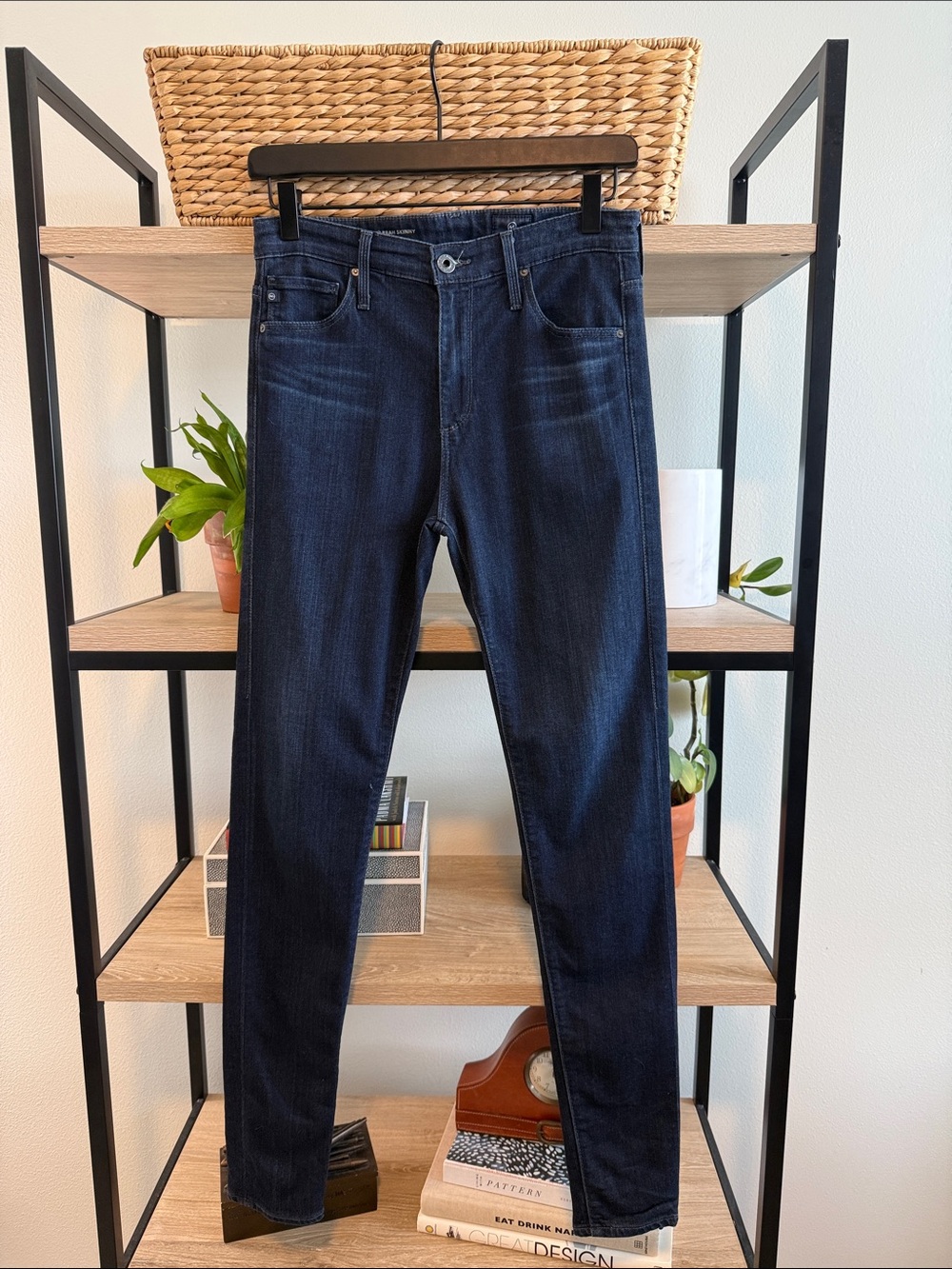 AG Adriano Goldschmied The Farrah Skinny High-Rise Skinny Dark Wash Jeans, 27